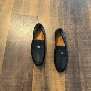 Tory Burch Black Leather Loafers Women's 7.5M Gold Logo Flats